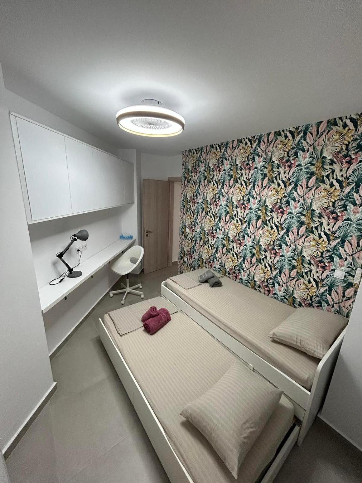 Floral Home 2 - 1St Floor Apt With Private Parking! Athens Exterior photo